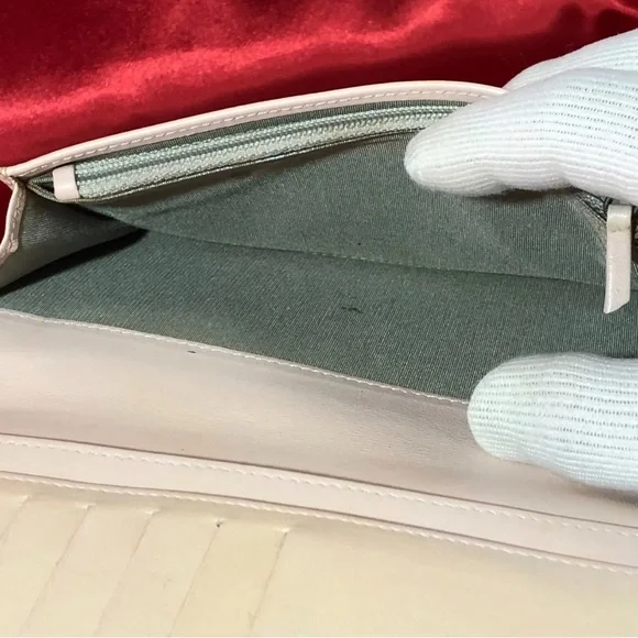 CHANEL Leather Long Wallet CC Logo Beige - Picture 10 of 13